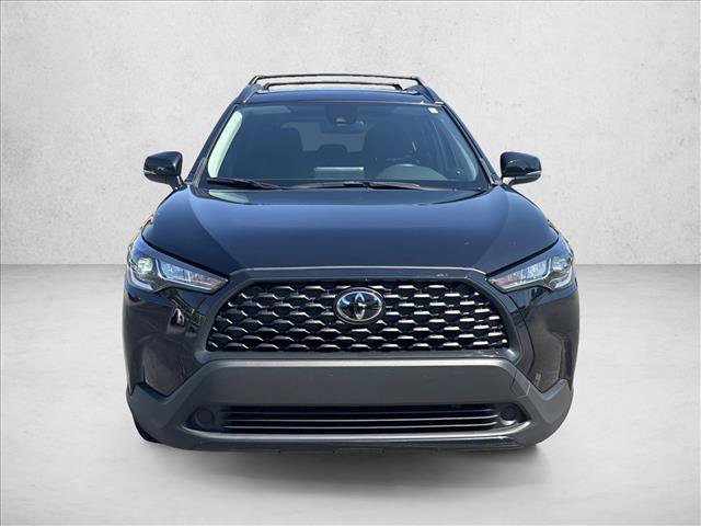 Used 2022 Toyota Corolla Cross LE w/ Moonroof Package FWD image 2