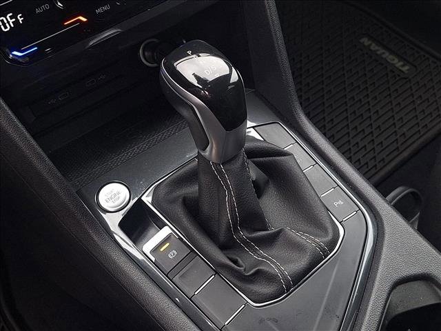 Used 2022 Volkswagen Tiguan SE R-Line image 14