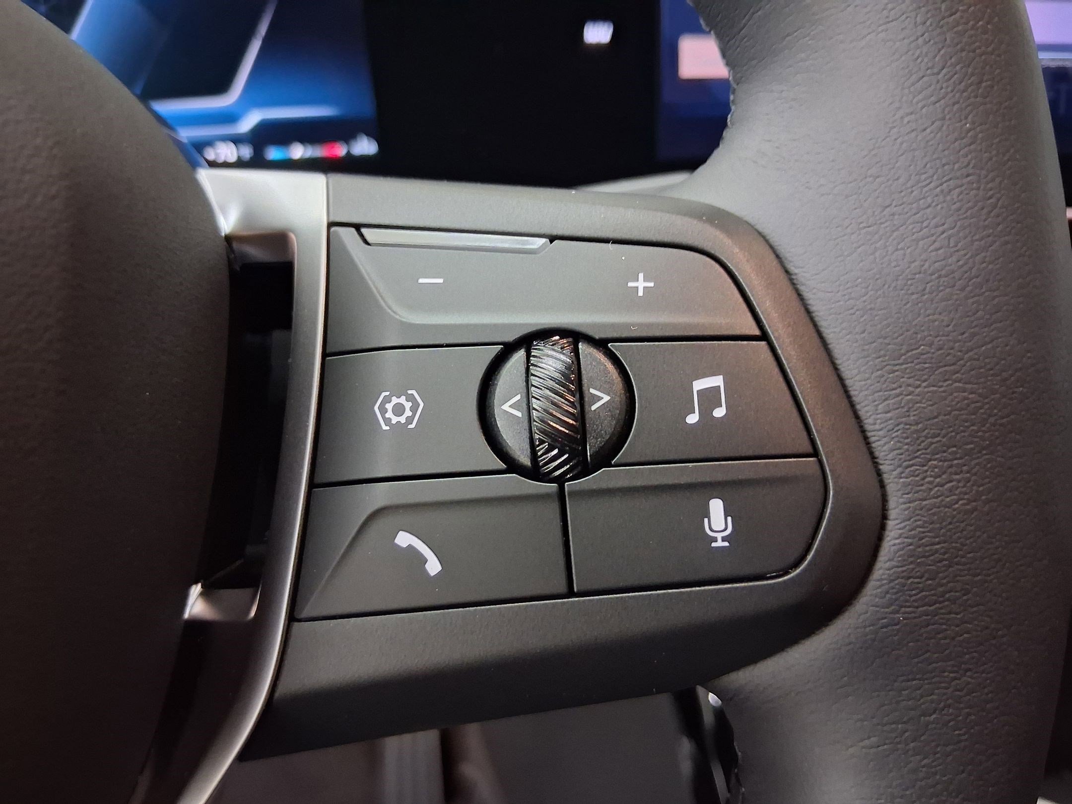 New 2026 BMW X2 xDrive28i w/ Convenience Package image 22