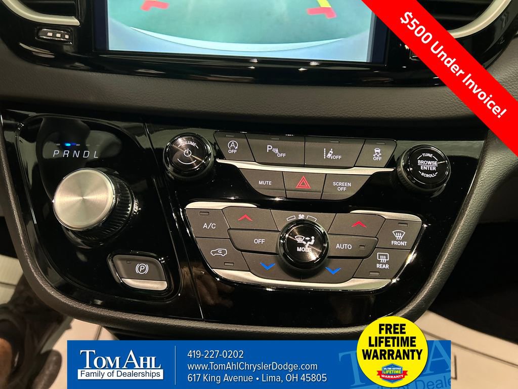 New 2026 Chrysler Voyager LX image 17