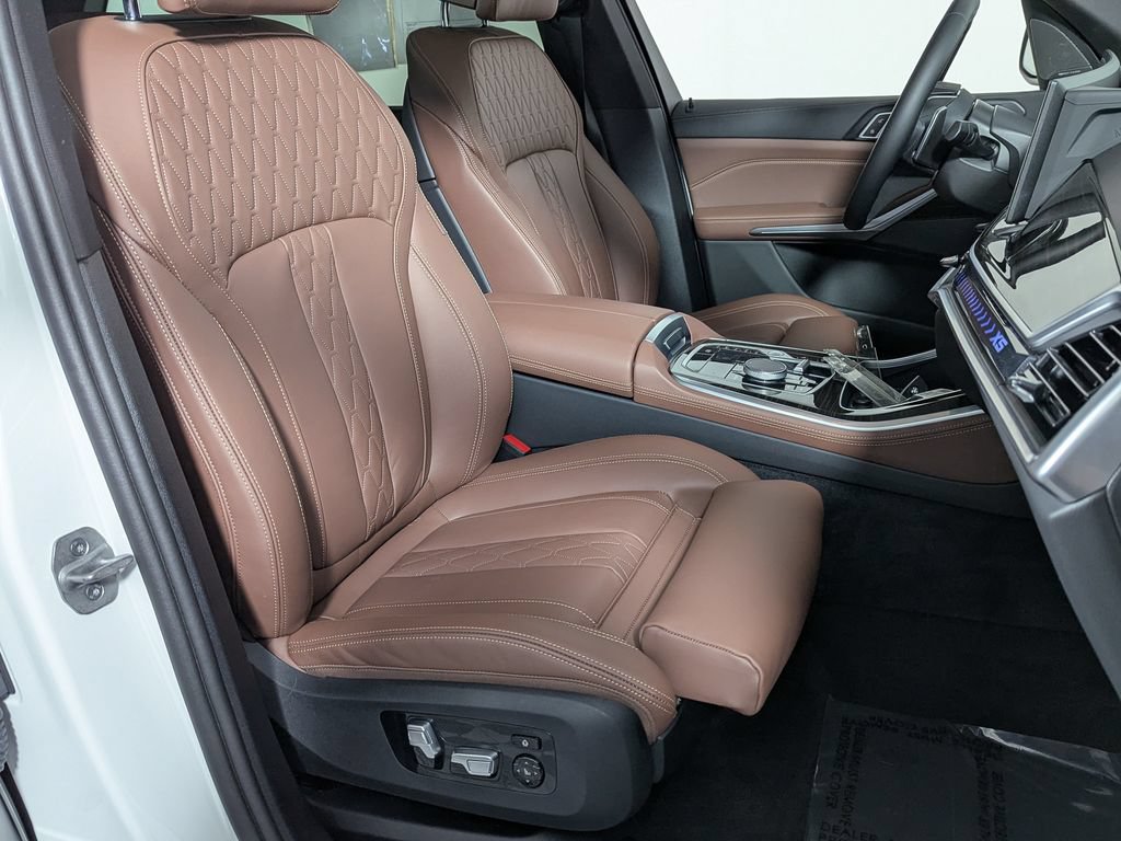 Used 2024 BMW X5 xDrive40i w/ Premium Package AWD/4WD image 34