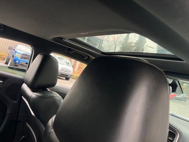 Used 2017 Dodge Charger SXT w/ Premium Group image 35