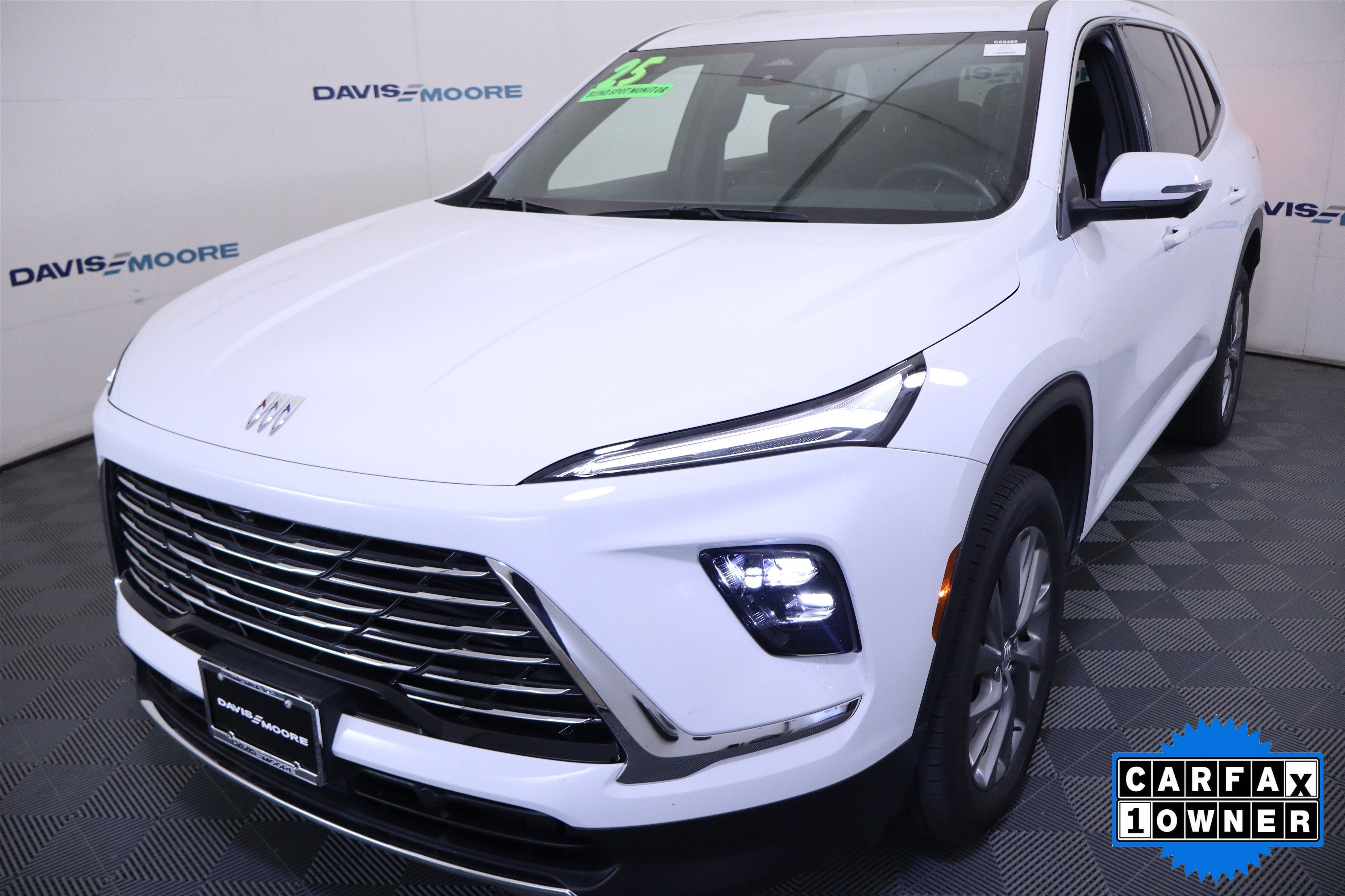 Used 2025 Buick Enclave Preferred FWD image 12