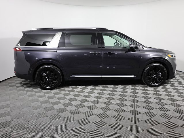 Used 2024 Kia Carnival SX image 4