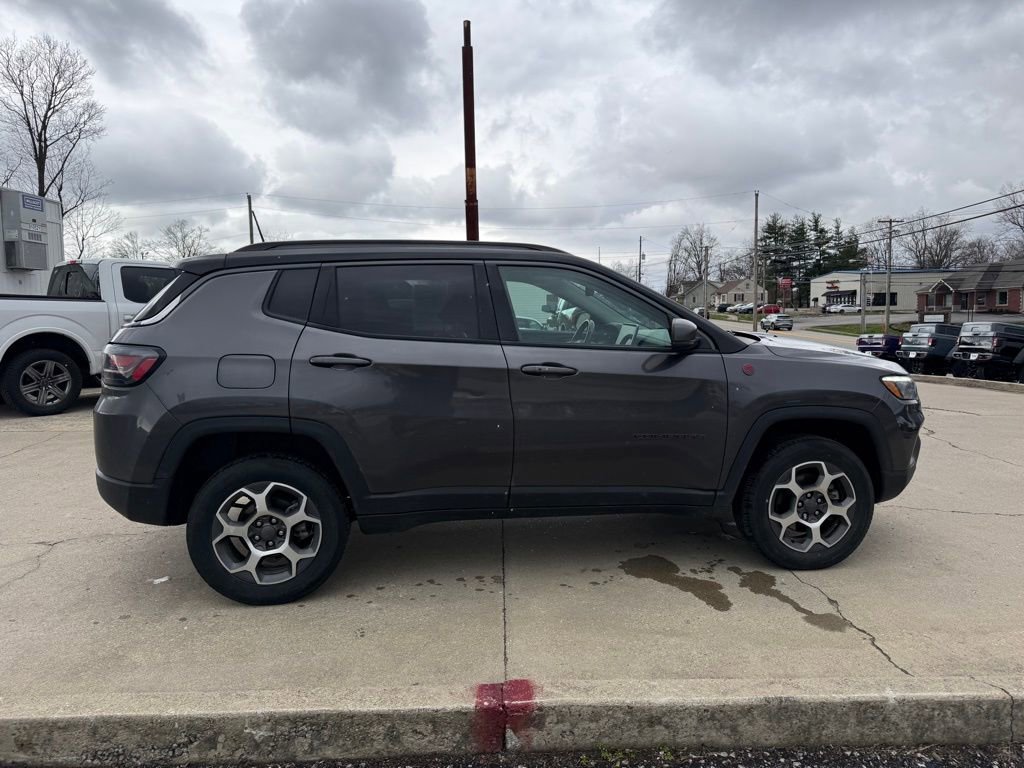 Used 2022 Jeep Compass Trailhawk w/ Trailhawk Elite Group image 5