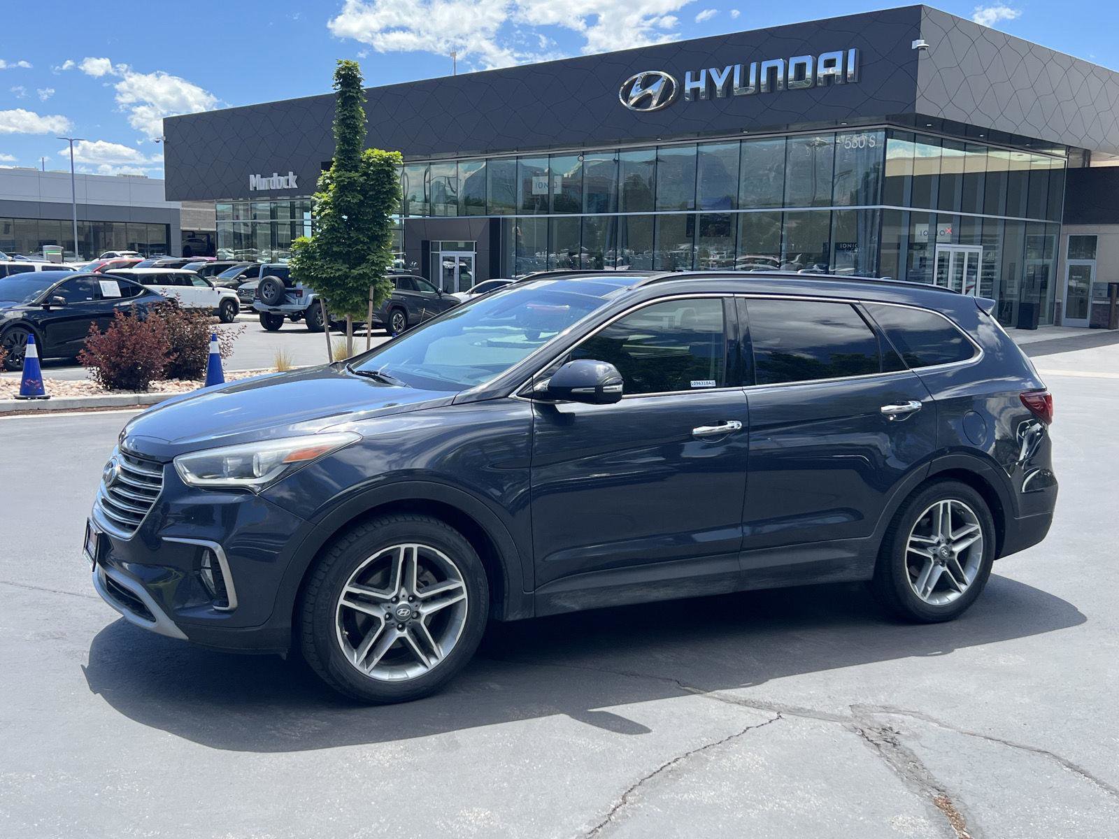 Used 2017 Hyundai Santa Fe AWD w/ SE Ultimate Tech Package 03