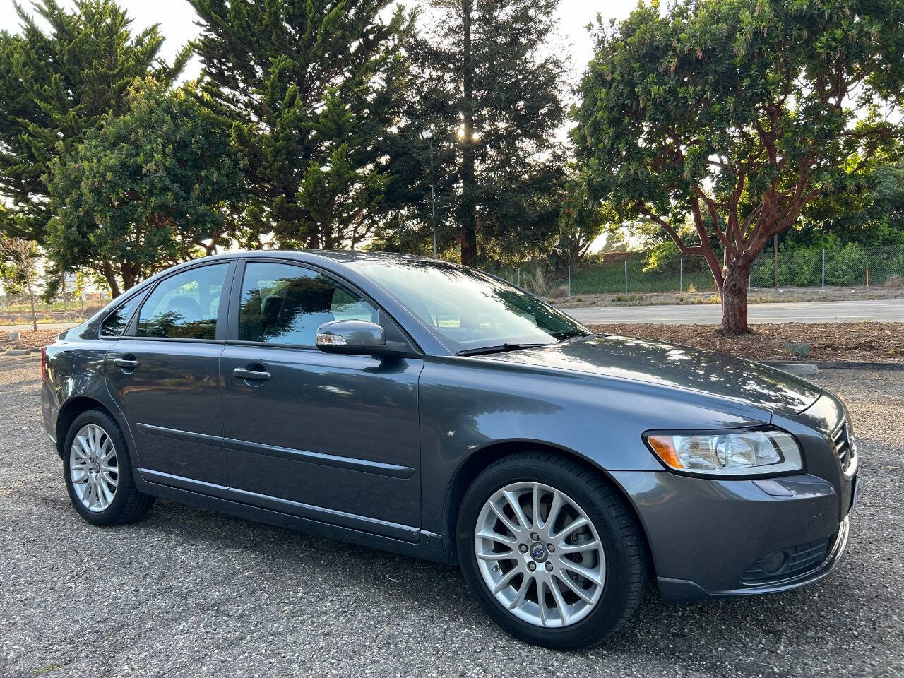Used 2011 Volvo S40 T5 w/ Preferred Pkg FWD image 11