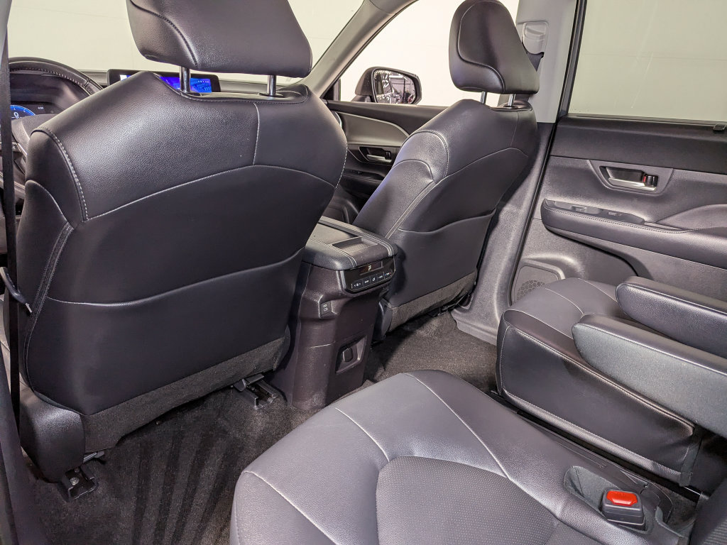 Certified 2025 Toyota Grand Highlander AWD image 46