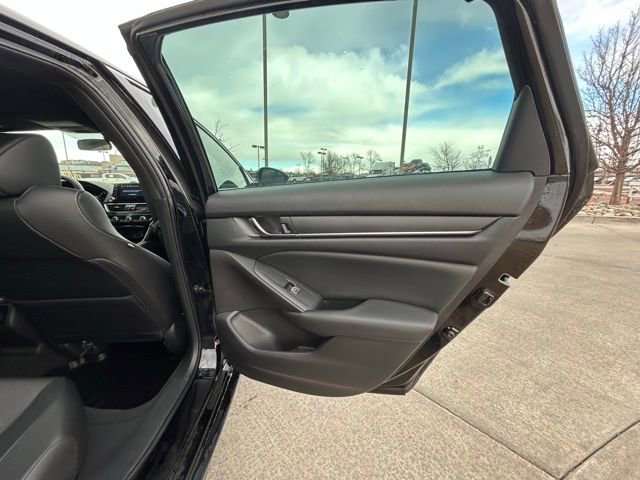 Used 2022 Honda Accord Sport image 25