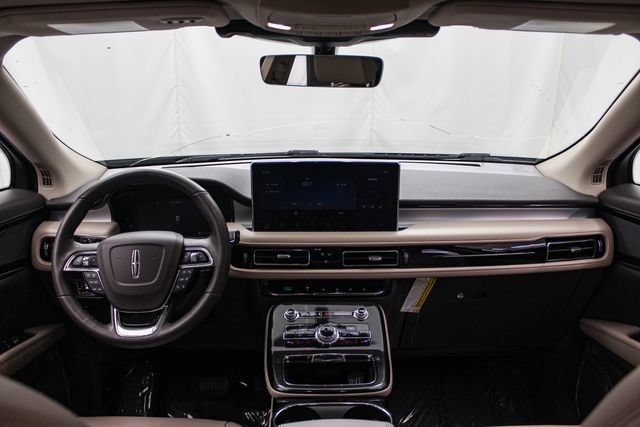Used 2023 Lincoln Nautilus AWD w/ Premium Package image 24
