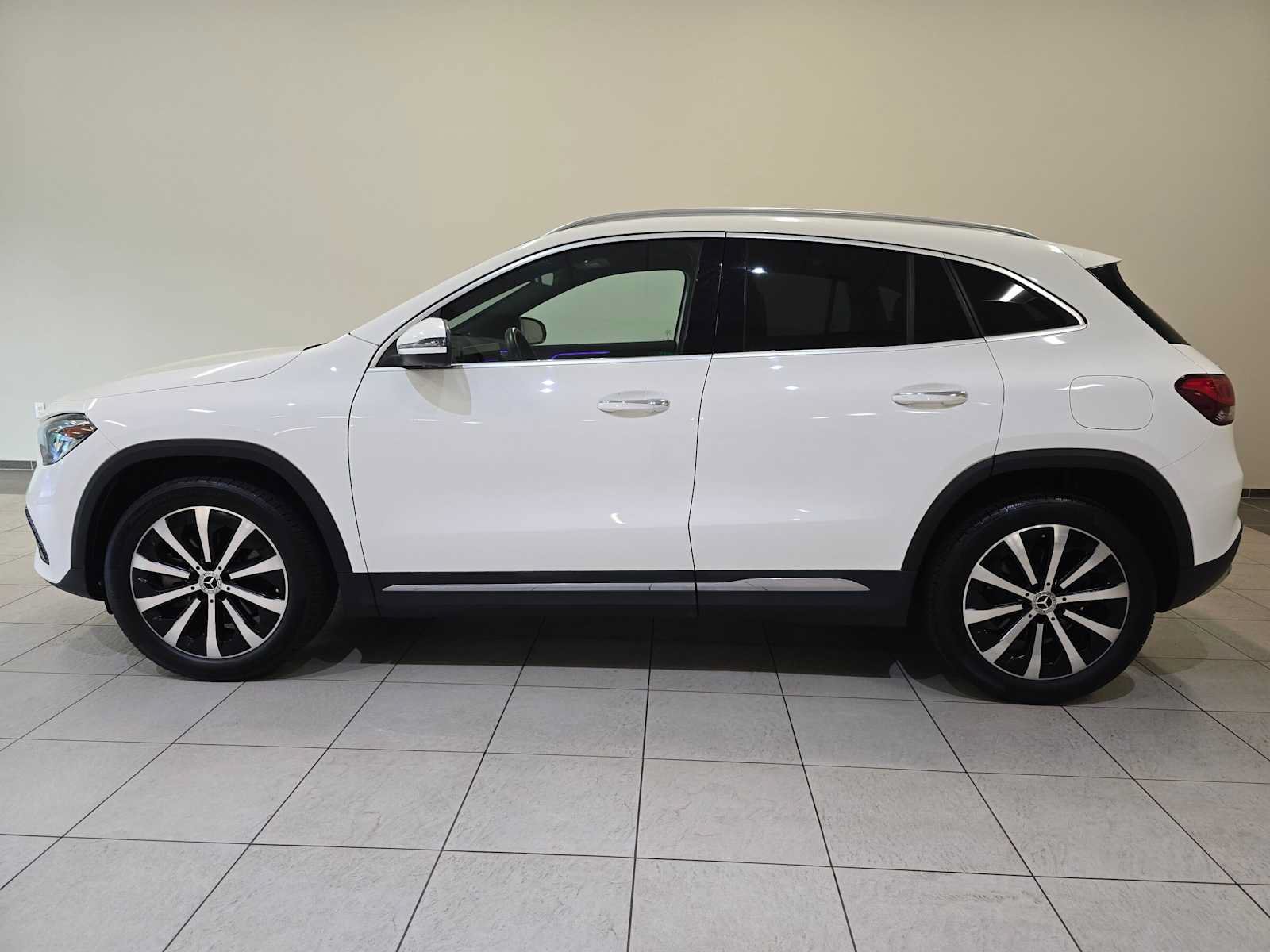 Used 2021 Mercedes-Benz GLA 250 4MATIC image 3