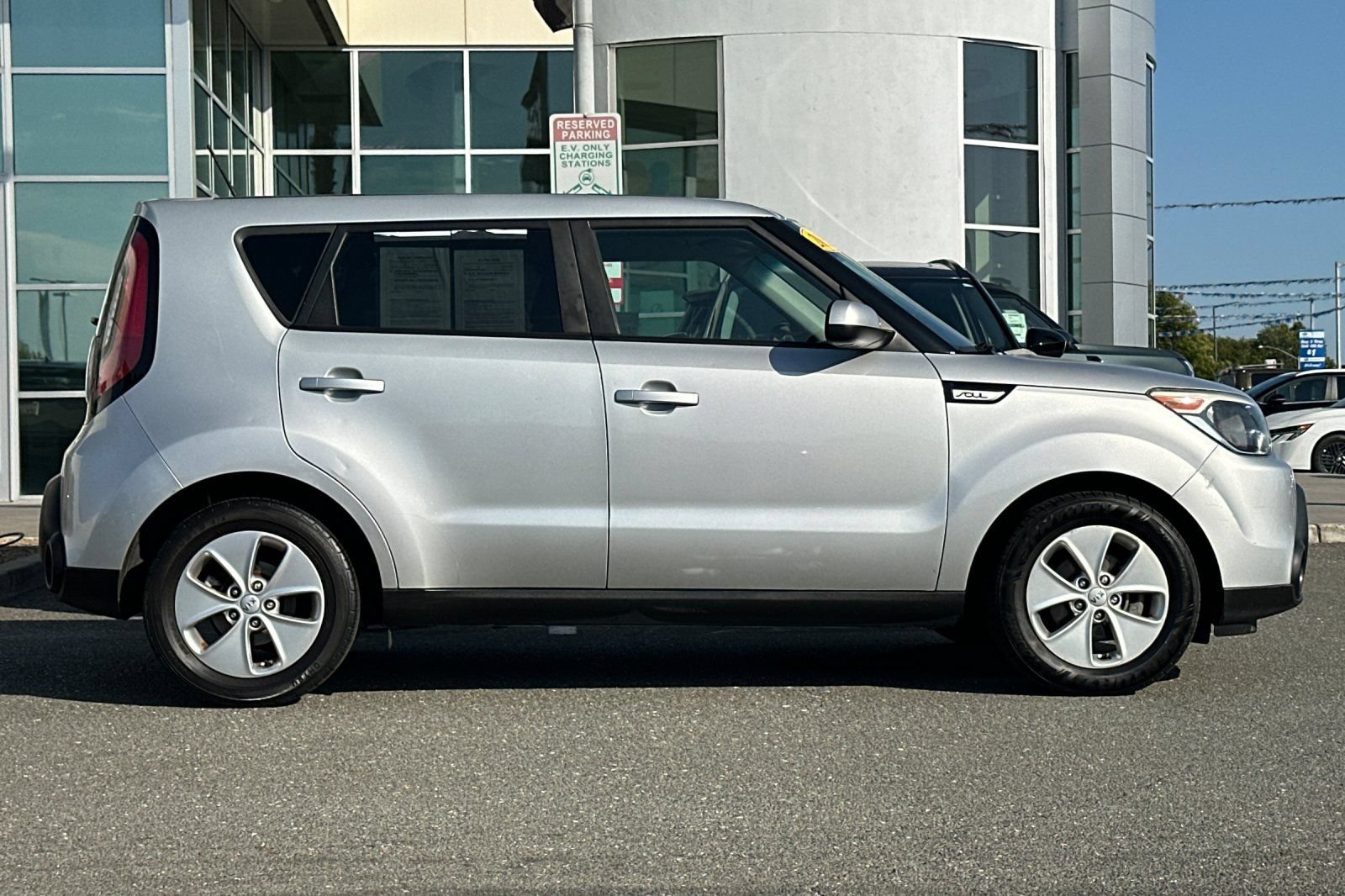 Used 2015 Kia Soul FWD image 3