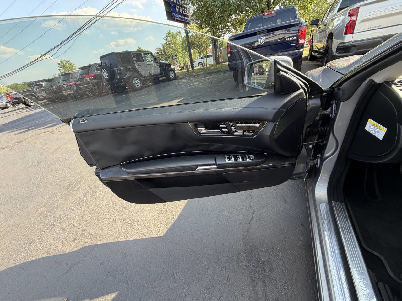 Used 2011 Mercedes-Benz CL 550 4MATIC image 12