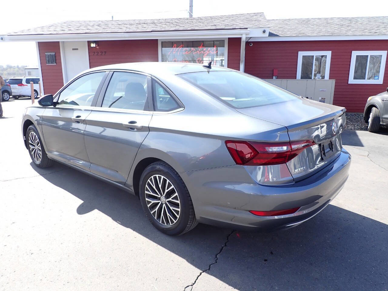 Used 2020 Volkswagen Jetta SE FWD image 4