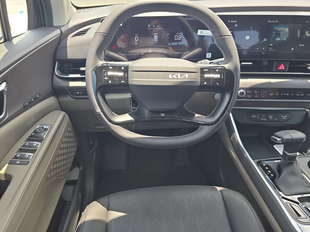 New 2027 Kia Carnival EX FWD image 14