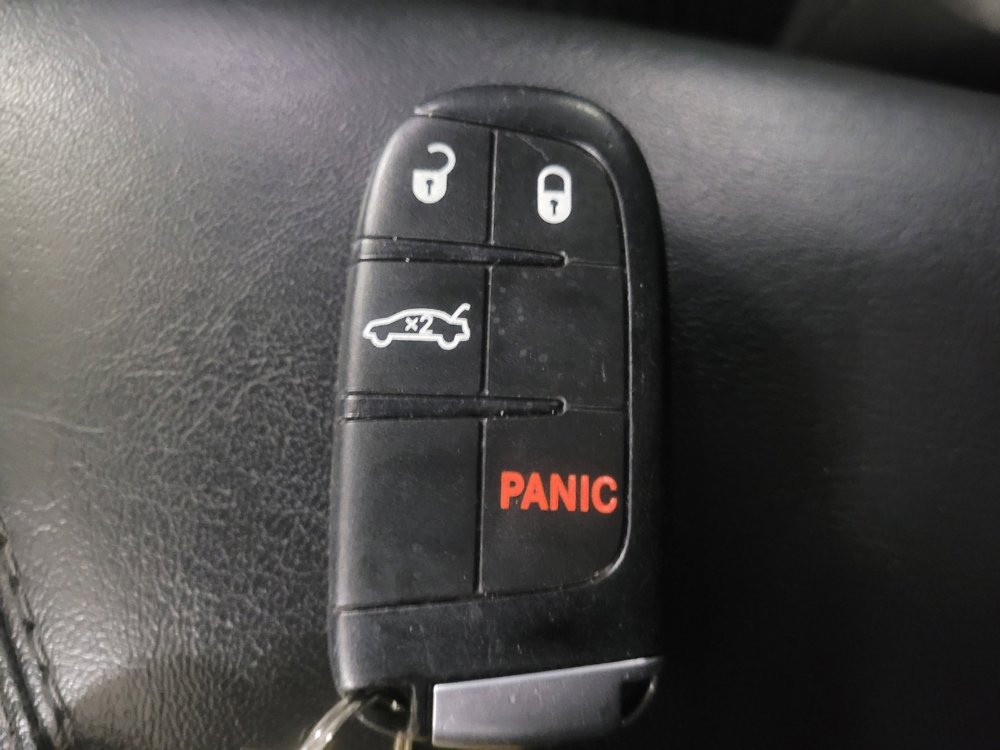 Used 2019 Dodge Challenger SXT image 32