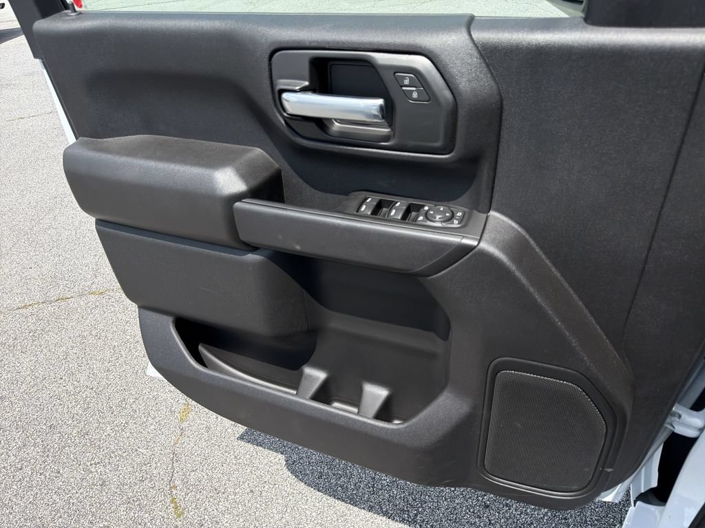 New 2026 GMC Sierra 3500 Pro AWD/4WD image 13