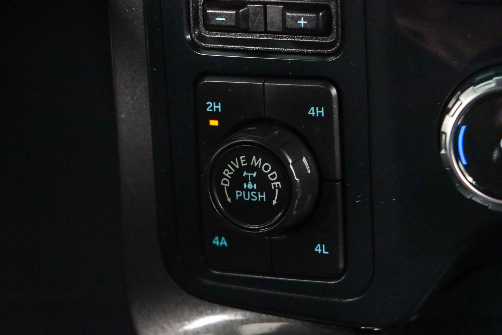 Used 2023 Ford F150 Lariat image 23