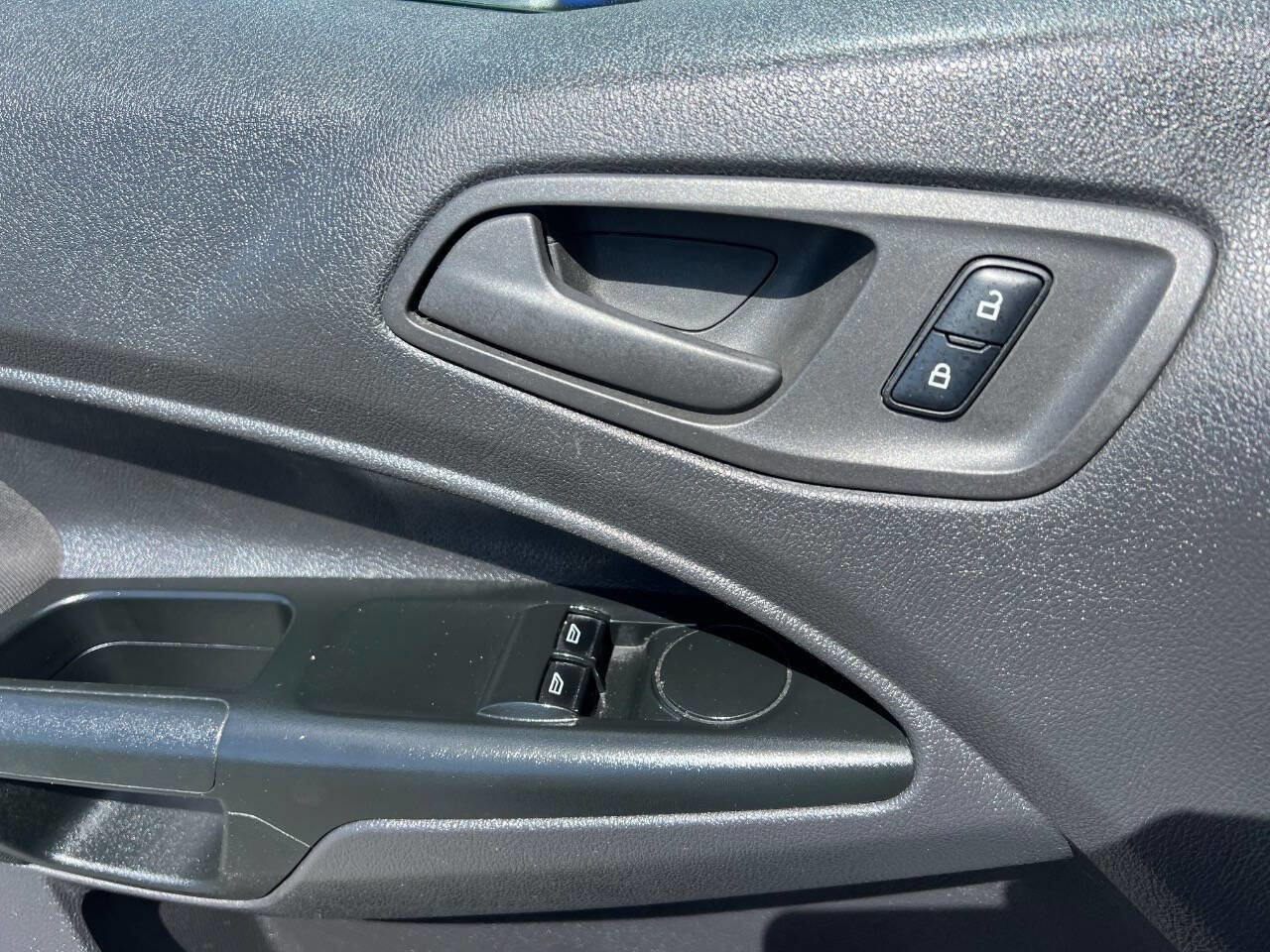 Used 2018 Ford Transit Connect XL FWD image 14