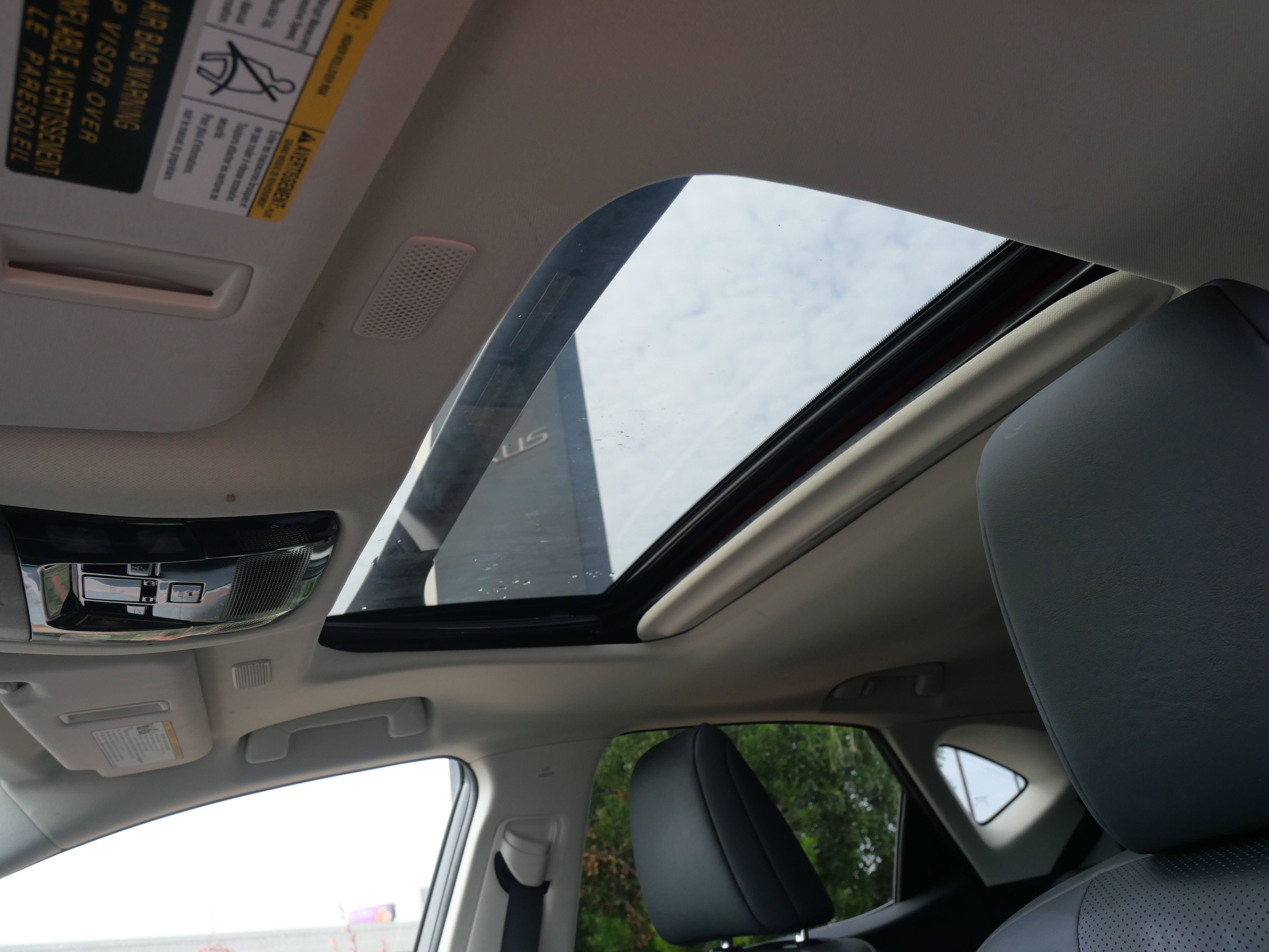 Certified 2023 Lexus NX 250 FWD w/ Premium Package image 10