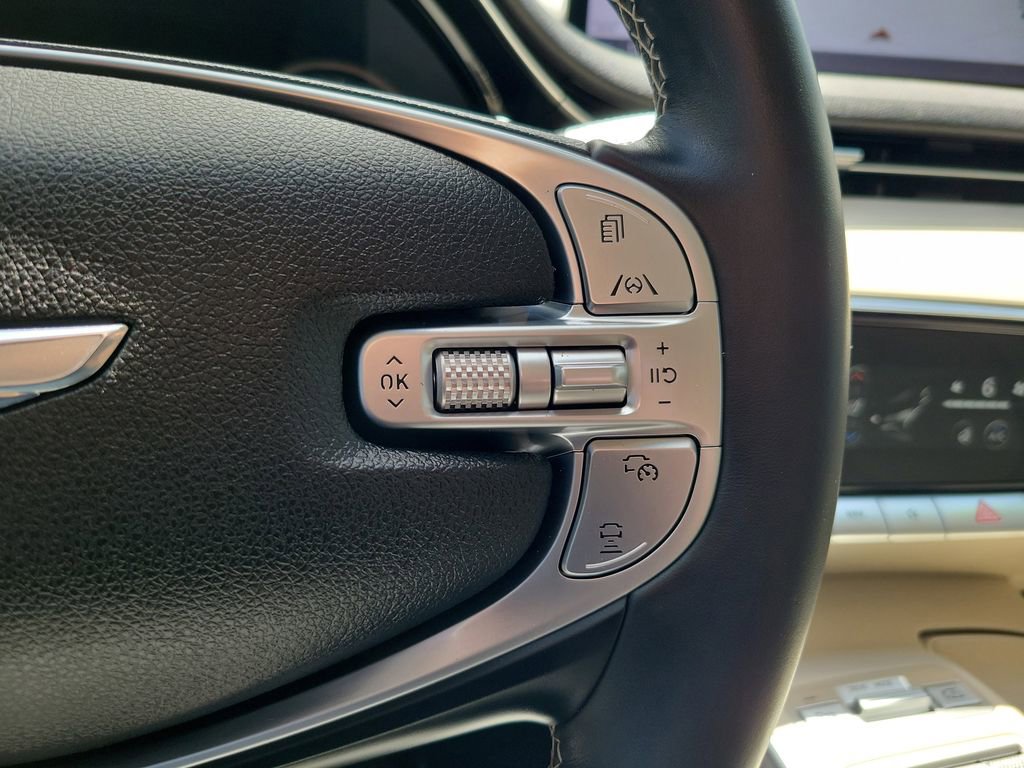 Certified 2023 Genesis GV70 2.5T w/ Select Package image 27