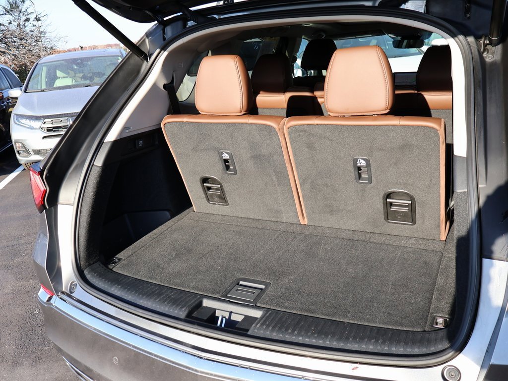 Used 2024 Acura MDX SH-AWD w/ Technology Package image 16