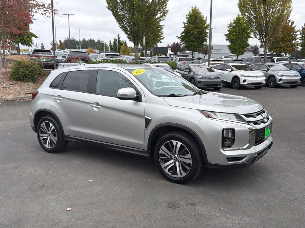 Used 2024 Mitsubishi Outlander Sport SE AWD/4WD image 4