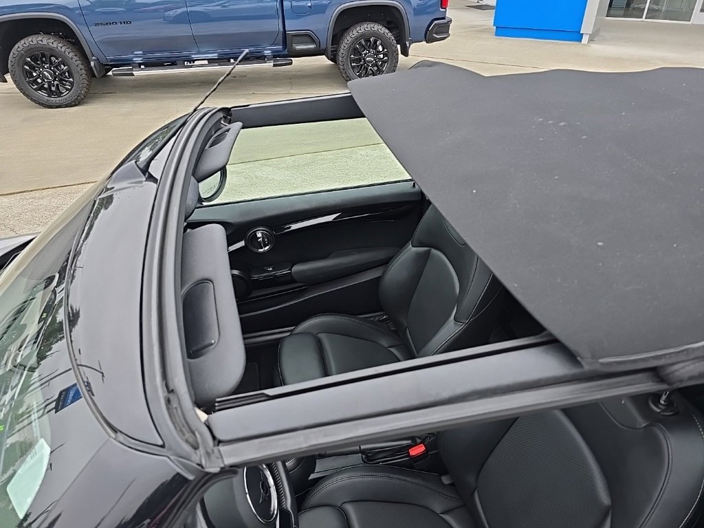 Used 2024 MINI Cooper S image 19