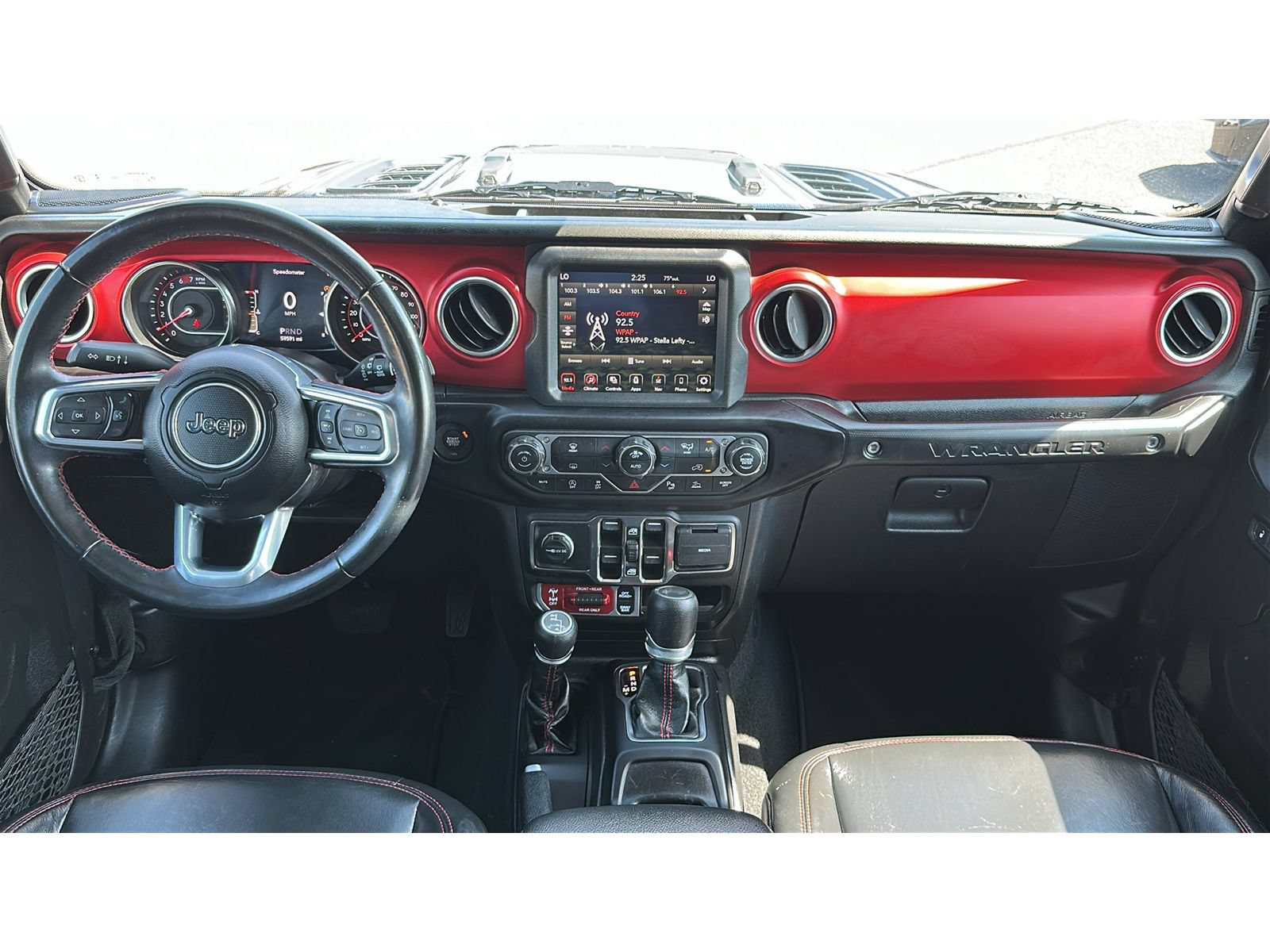 Used 2022 Jeep Wrangler Unlimited Rubicon w/ Xtreme Recon 35" Tire Package AWD/4WD image 21