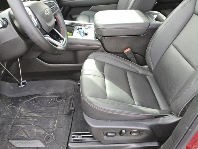 Used 2025 Chevrolet Suburban RST w/ RST Capability Package image 8