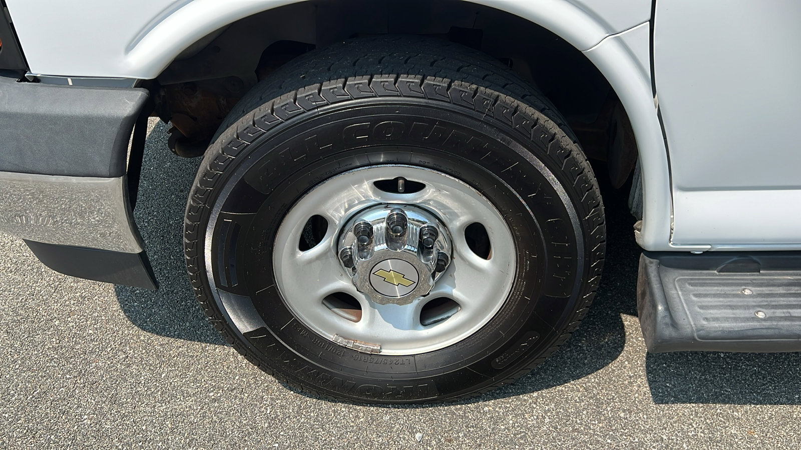 Used 2020 Chevrolet Express 3500 LT w/ LT Preferred Equipment Group image 10