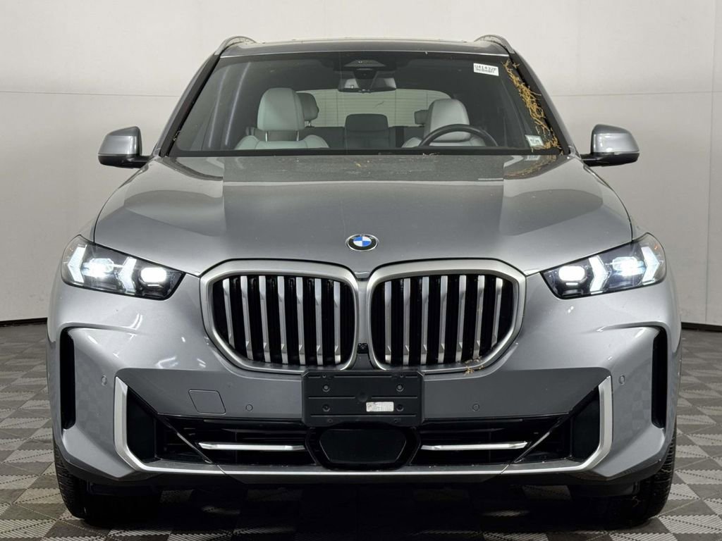 Used 2024 BMW X5 xDrive40i w/ Parking Assistance Package AWD/4WD image 6