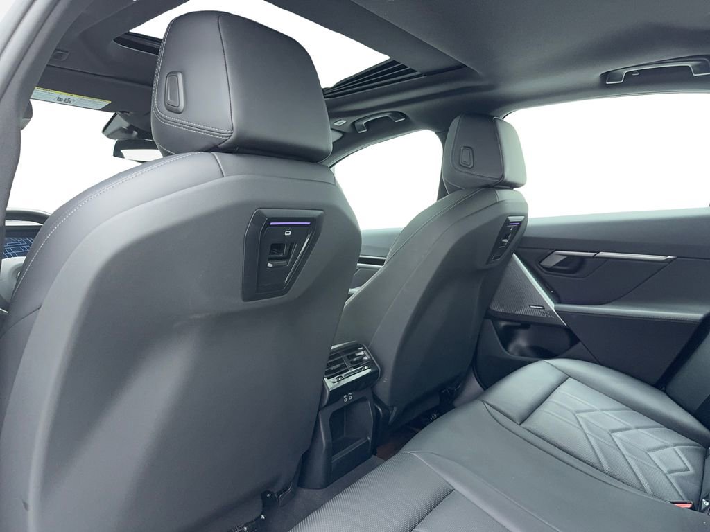 Used 2025 BMW 530i RWD image 39