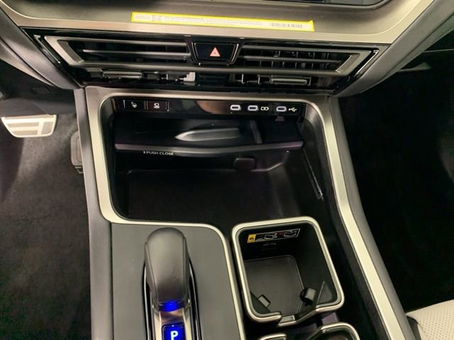 Used 2026 Lexus TX 500h AWD w/ Technology Package image 27