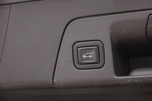 Used 2022 Buick Envision Essence w/ Technology Package I FWD image 8