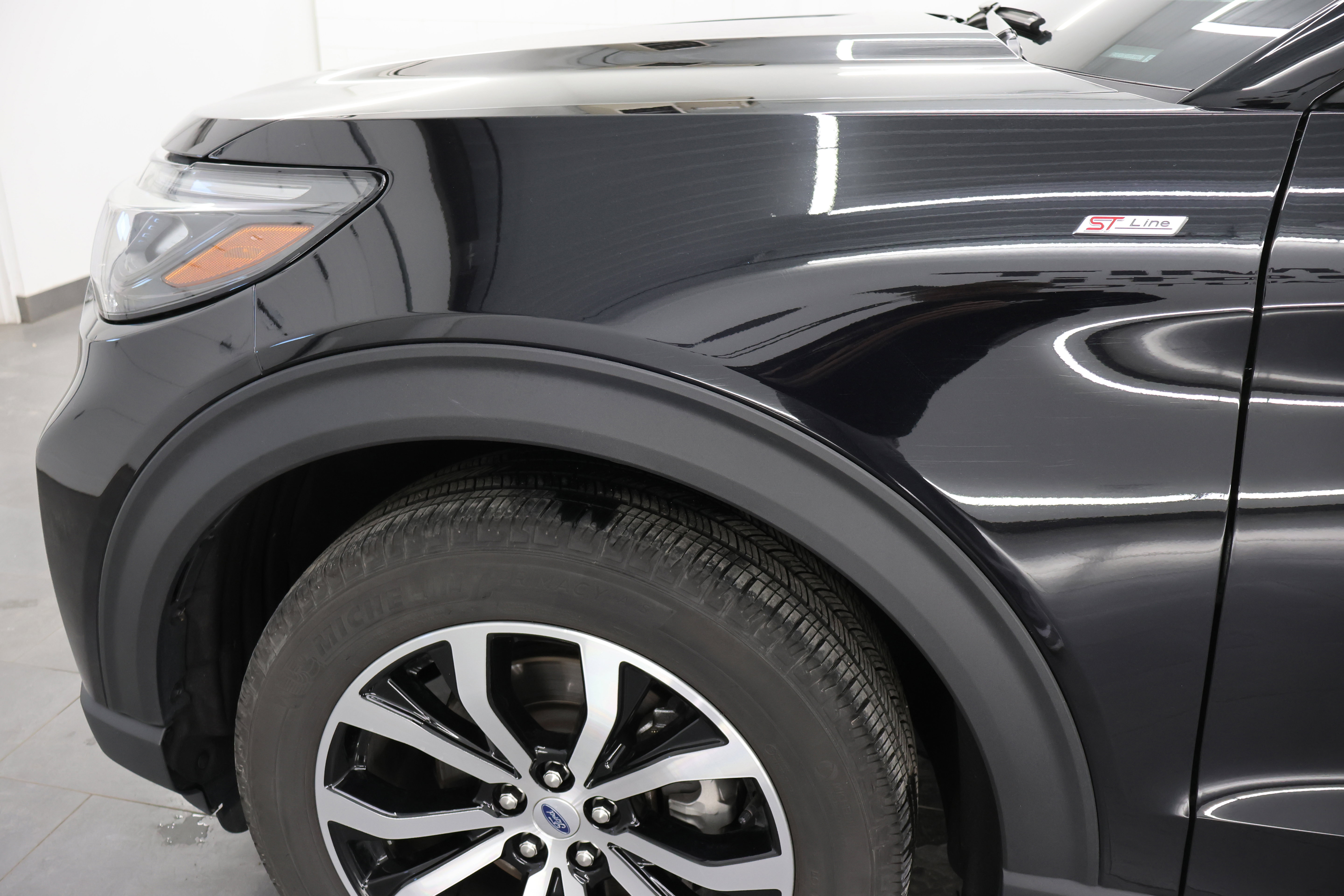 Used 2025 Ford Explorer ST-Line image 37