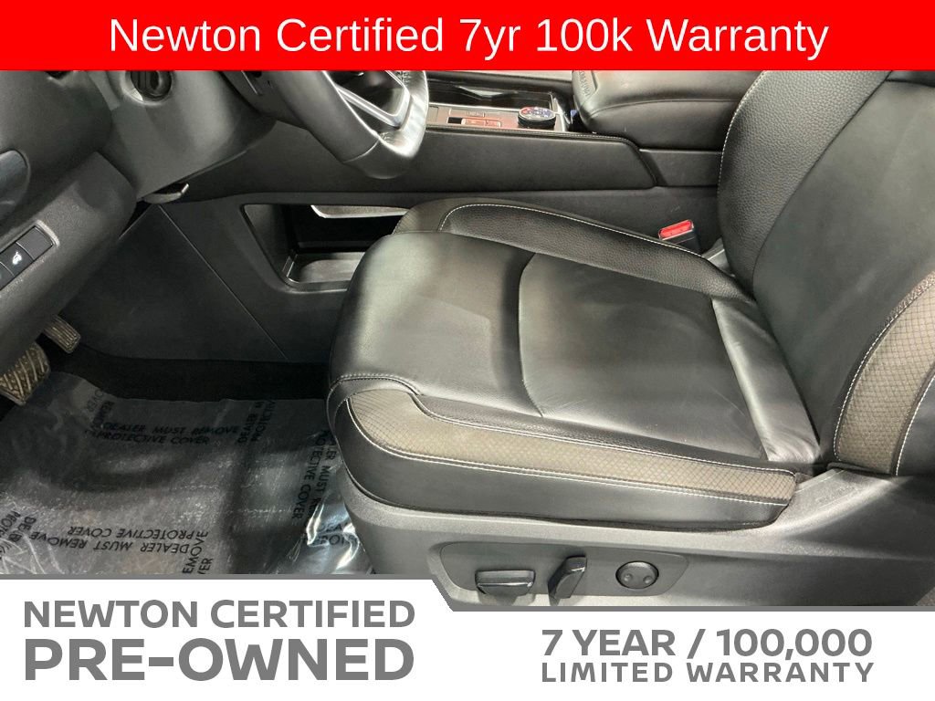 Used 2024 Nissan Pathfinder SL AWD/4WD image 15
