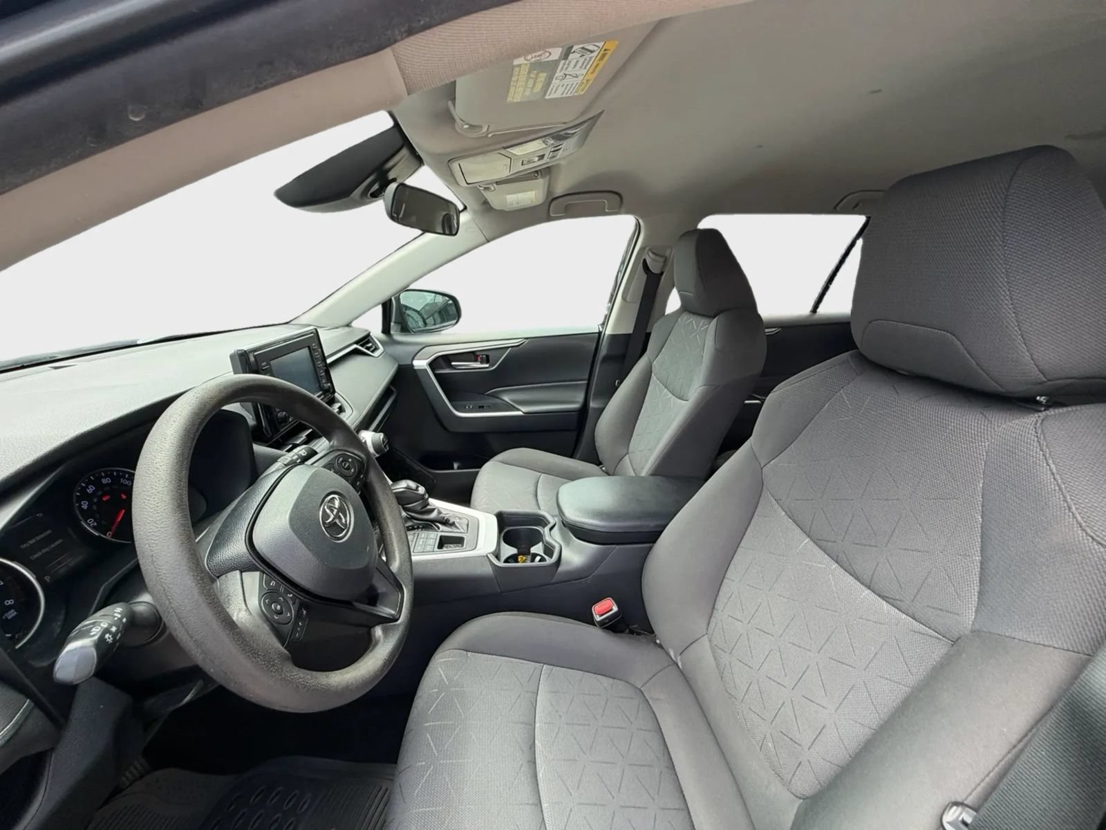 Used 2021 Toyota RAV4 XLE AWD/4WD image 11