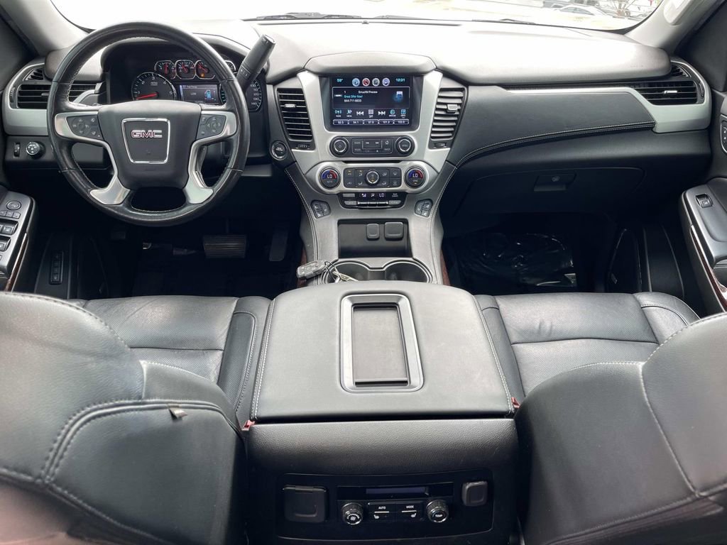 Used 2018 GMC Yukon SLT AWD/4WD image 16
