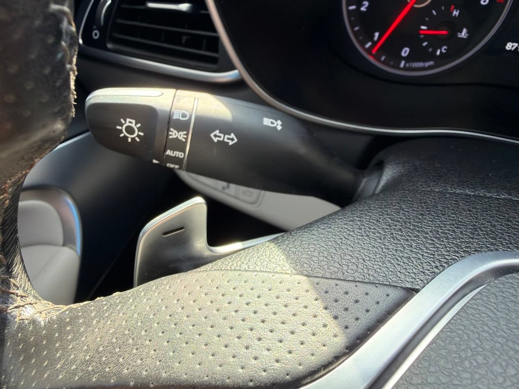 Used 2021 Genesis G70 2.0T RWD image 29