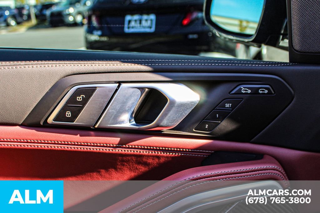 Used 2025 BMW X6 M60i image 42