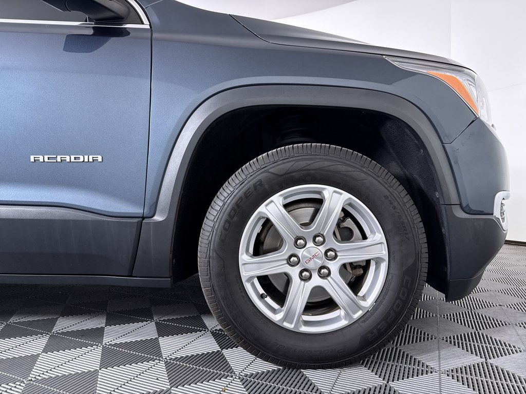 Used 2019 GMC Acadia SLE FWD image 18