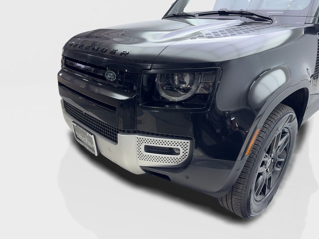 Used 2025 Land Rover Defender 110 S image 16