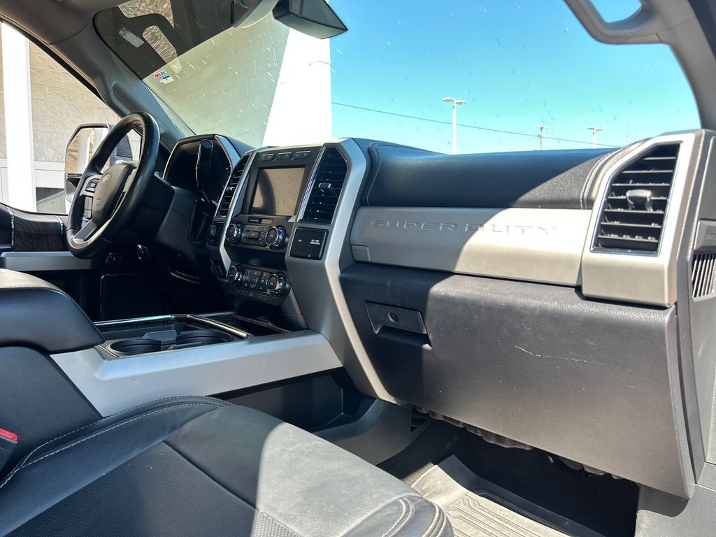 Used 2019 Ford F250 Lariat w/ Lariat Ultimate Package AWD/4WD image 13
