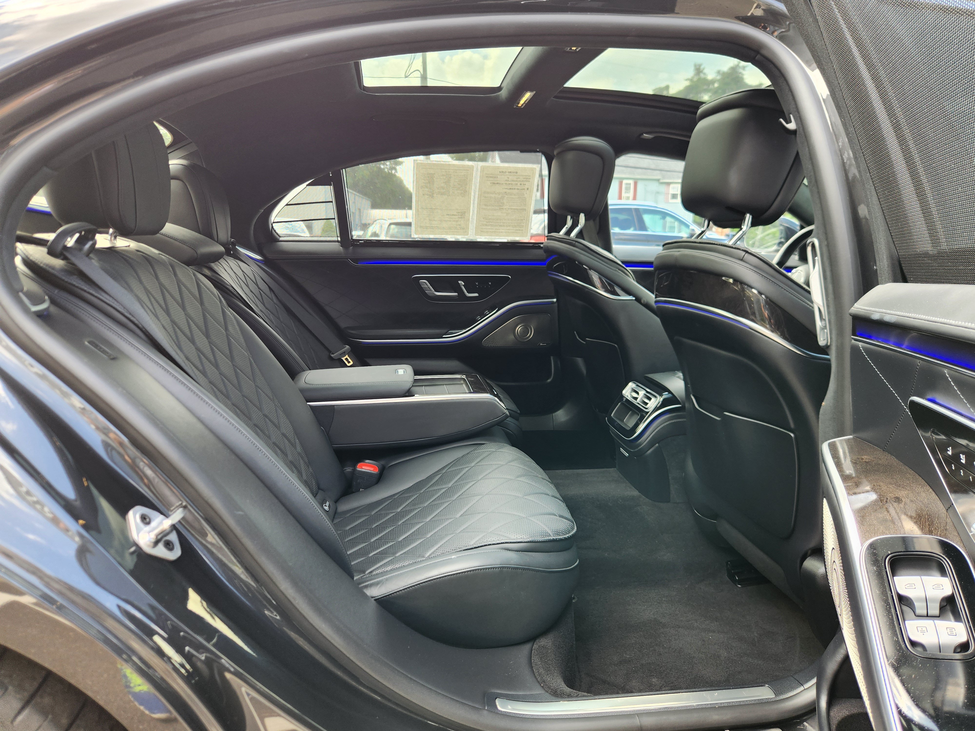 Used 2021 Mercedes-Benz S 580 4MATIC Sedan w/ AMG Line image 27