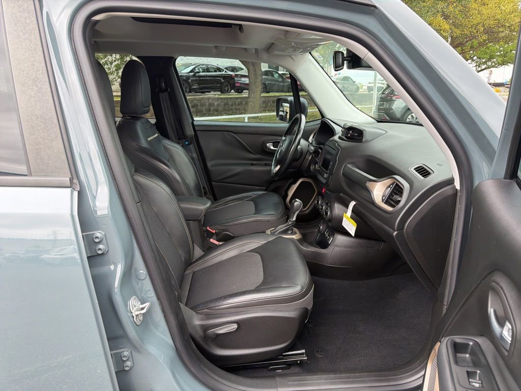 Used 2017 Jeep Renegade Trailhawk image 29