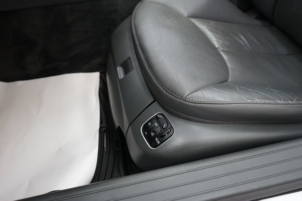 Used 2005 Mercedes-Benz SL 500 image 28