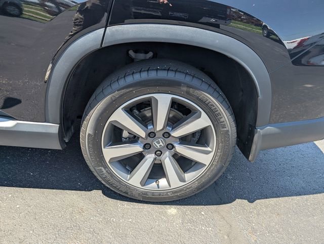 Used 2025 Honda Pilot Elite image 23