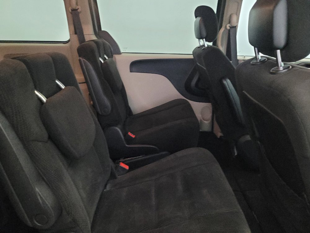 Used 2016 Dodge Grand Caravan SE w/ Quick Order Package 29E SE FWD image 19