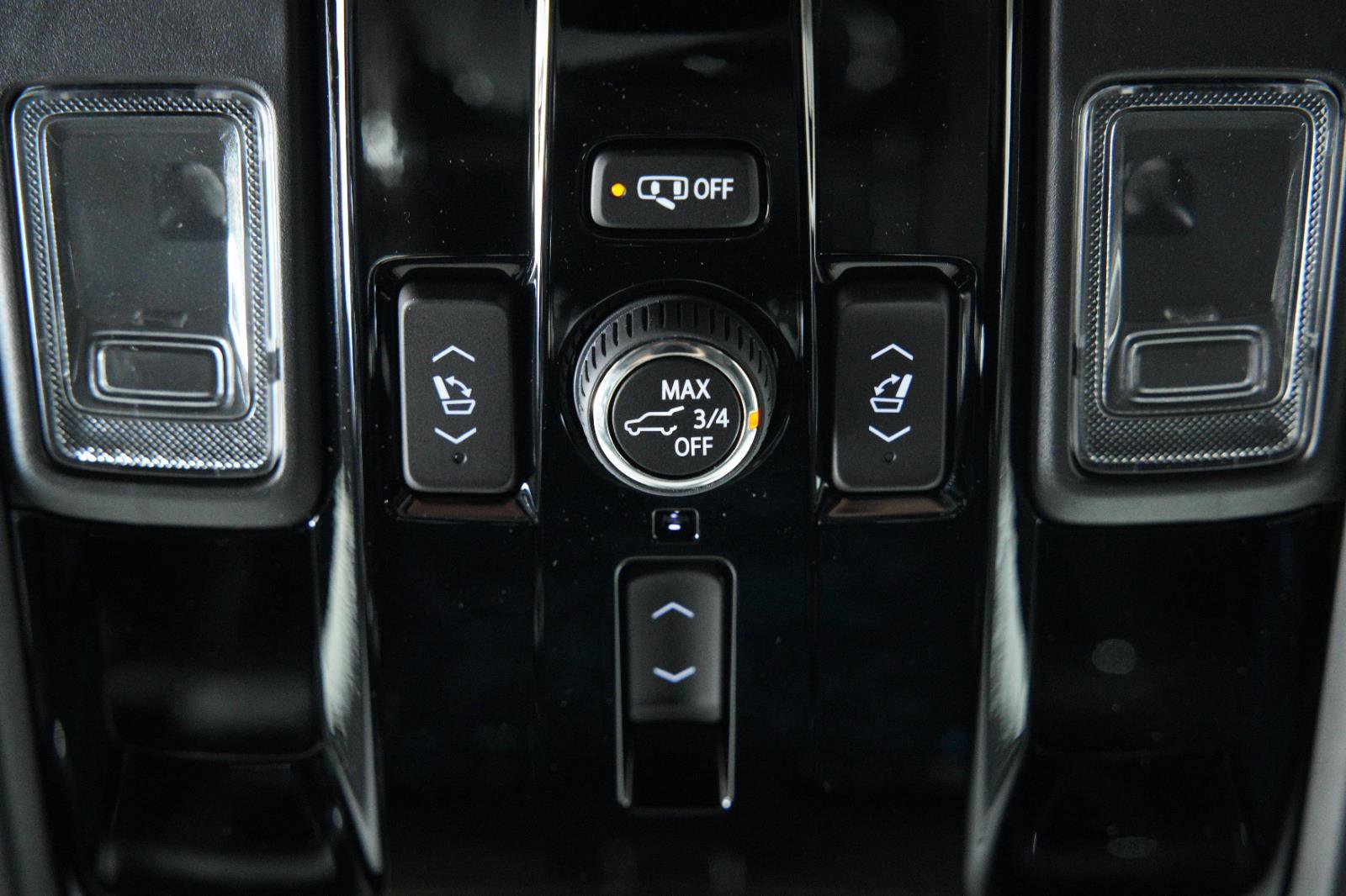 New 2026 GMC Yukon Elevation w/ LPO, Floor Liner Package image 41